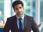 Crohn’s Disease: Effective Management Strategies and Lifestyle Tips for Patients A patient discussing Crohn’s Disease management strategies with a doctor.